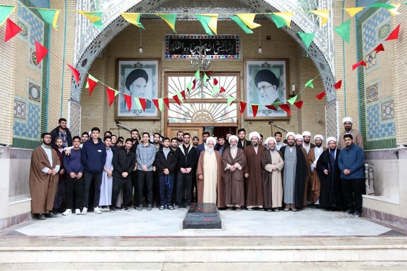 یاد خدا و ترک گناه، شروط ماندن در مسیر صلاح و هدایت هستند