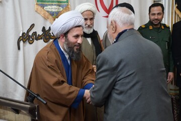 تصاویر/ جشن پیروزی انقلاب در مسجد صاحب الزمان(عج) خوی