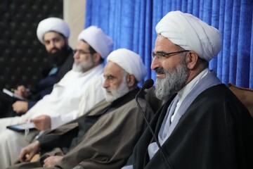 اقامه نماز صبح در مسجد؛ حجتی بر غافلان به روایت آیت‌الله بهجت