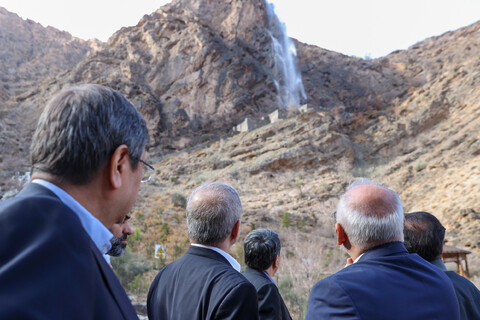 تصاویر/ افتتاح مجتمع‌ تفریحی و گردشگری در سیرجان با حضور رئیس جمهور