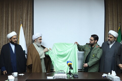 تصاویر/ آین رونمایی از پوستر رویداد رسانه ای یادگار ماندگار حاج شیخ