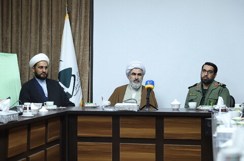 تصاویر/ آین رونمایی از پوستر رویداد رسانه ای یادگار ماندگار حاج شیخ