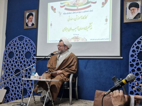 تصاویر/ اختتامیه  کارگاه‌های آموزشی مهارتی پیشگیری و درمان آسیب های اجتماعی