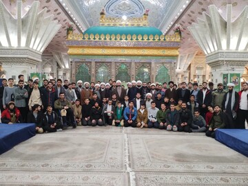 تصاویر/ تجدید بیعت اساتید و طلاب حوزه علمیه عبدالعظیم الحسنی(ع) با آرمان های انقلاب اسلامی