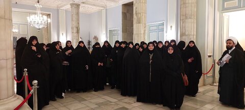 بازدید اساتید خواهر حوزه علمیه خراسان از کاخ سعدآباد