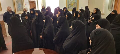بازدید اساتید خواهر حوزه علمیه خراسان از کاخ سعدآباد