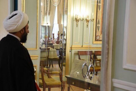 بازدید اساتید خواهر حوزه علمیه خراسان از کاخ سعدآباد