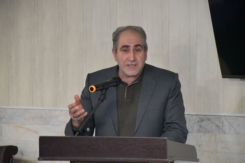 تصاویر/ محفل شعر و روایتگری حماسـه و ایثار  در خوی