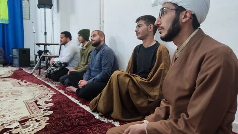تصاویر/جلسه هم اندیشی مدرسه علمیه امام خمینی شهرستان خمین پیرامون مسئله جذب طلبه