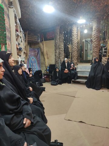 تصاویر/حضور طلاب بسیج فارغ‌التحصیلان موسسه آموزش عالی ریحانة النبی اراک در حسینیه سنگر