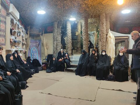 تصاویر/حضور طلاب بسیج فارغ‌التحصیلان موسسه آموزش عالی ریحانة النبی اراک در حسینیه سنگر