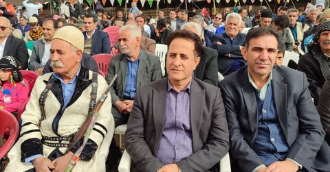 تصاویر جشن بزرگ ایلات و طوایف عشایر لرستان به مناسبت چهل و ششمین سالگرد پیروزی انقلاب اسلامی