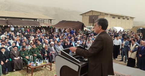 تصاویر جشن بزرگ ایلات و طوایف عشایر لرستان به مناسبت چهل و ششمین سالگرد پیروزی انقلاب اسلامی