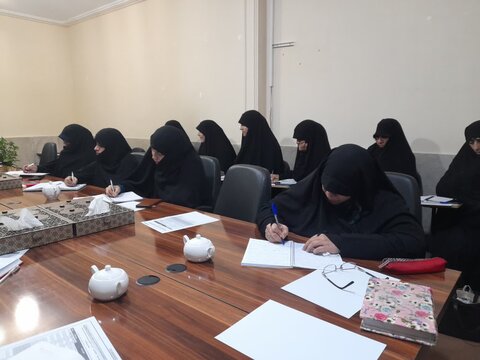 تصاویر/ دوره تخصصی پاسخ به شبهات حوزه زن و خانواده در مرکز مدیریت حوزه علمیه خواهران هرمزگان