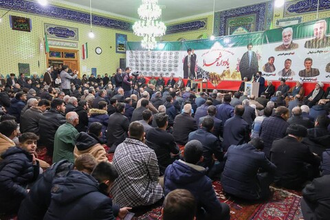 تصاویر | حضور نماینده ولی فقیه در استان آذربایجان شرقی در یادواره شهدای منطقه مارالان