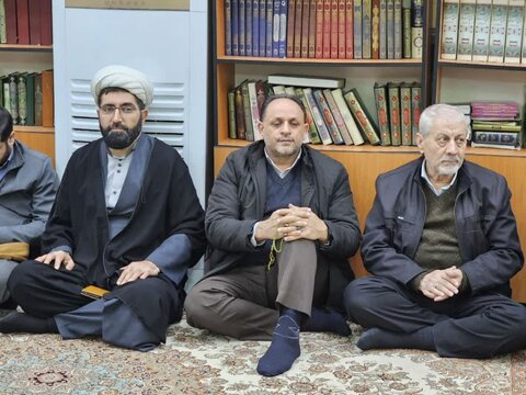 تصاویر/جشن بزرگ انقلاب اسلامی و ولادت با سعادت حضرت علی اکبر (ع) در حسینیه مقدسه سنندج