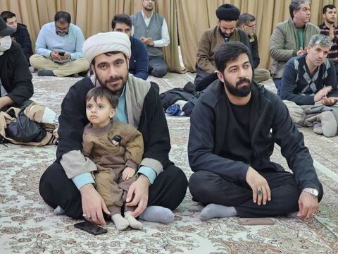 تصاویر/جشن بزرگ انقلاب اسلامی و ولادت با سعادت حضرت علی اکبر (ع) در حسینیه مقدسه سنندج