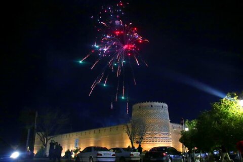 تصاویر| نورافشانی جشن انقلاب اسلامی در ارگ کریمخان