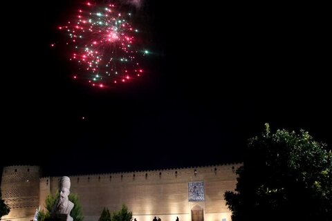 تصاویر| نورافشانی جشن انقلاب اسلامی در ارگ کریمخان