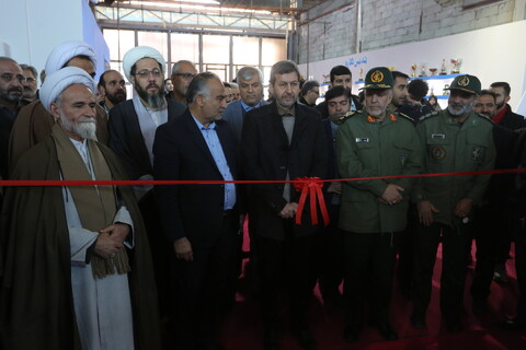 تصاویر / افتتاح نمایشگاه معرفی  فعالیت های برجسته  رده های مقاومت بسیج در استان اصفهان