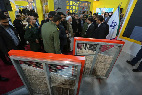 تصاویر / افتتاح نمایشگاه معرفی  فعالیت های برجسته  رده های مقاومت بسیج در استان اصفهان