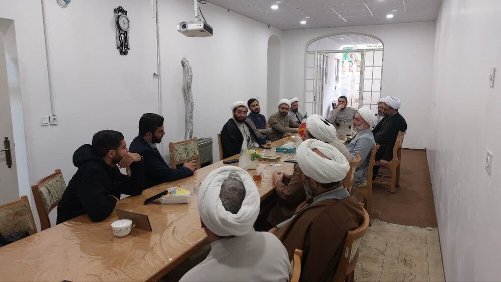 بررسی راههای همکاری ستاد راهبری فناوریهای هوشمند حوزههای علمیه و مرکز تخصصی مهدویت