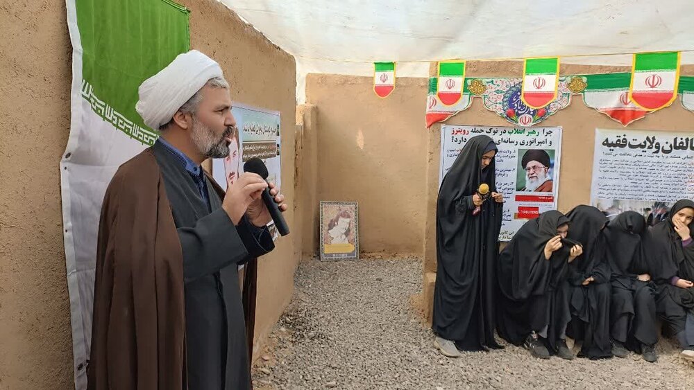 حضور اساتید انقلابی نقطه قوت نمایشگاه حضور تا ظهور در کهک