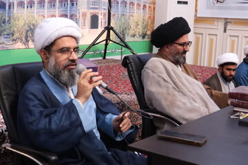 تصاویر/ مراسم تکریم مدیر مدرسه علمیه النبی(ع)  بندرعباس