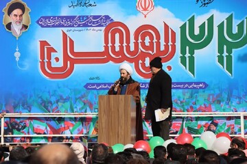 با توطئه انگلیسی‌ها دو سوم ایران در سه قرن اخیر از کشور جدا شد