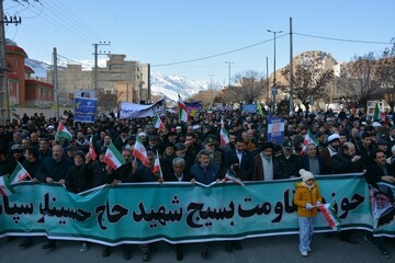 تصاویر/ مراسم راهپیمایی روز ۲۲ بهمن در ماکو