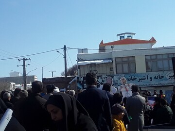 تصاویر/ برگزاری باشکوه راهپیمایی ۲۲ بهمن ۱۴۰۳ شهرستان غرق آباد