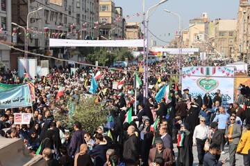 تصاویر/ راهپیمایی یوم الله ۲۲ بهمن در اهواز