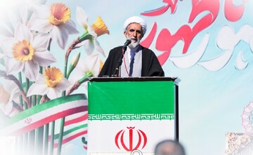 ملت همانند عصای موسی، راه را برای ظهور می‌گشایند