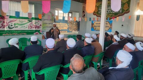 تصاویر/ نشست  هم اندیشی روحانیون متنفذین شیعه و سنی چالدران