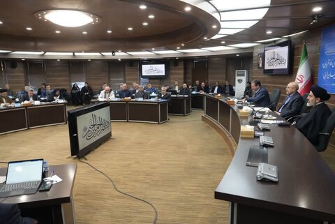 تصاویر/ نشست فعالان اقتصادی، کارآفرینان و تولیدکنندگان استان با رئیس مجلس شورای اسلامی