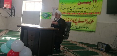 تصاویر جشن سالگرد پیروزی انقلاب در مدرسه امام رضا(ع)پلدختر