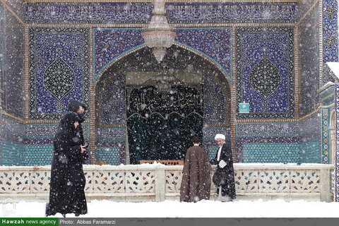 Photos/Le sanctuaire de Dame Masoumeh recouvert de neige