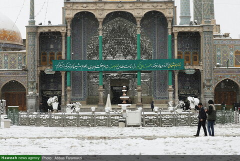 Photos/Le sanctuaire de Dame Masoumeh recouvert de neige