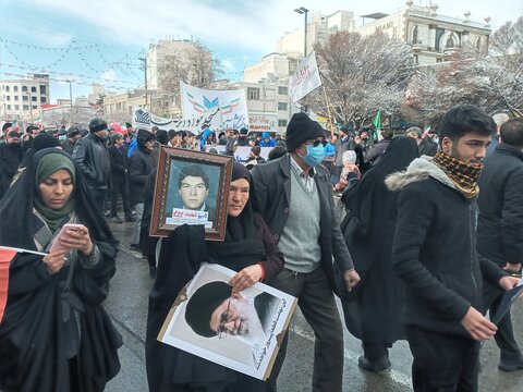 تصاویر راهپیمایی ۲۲ بهمن مشهد