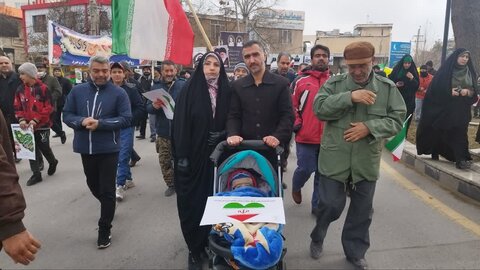 تصاویر راهپیمایی یوم الله ۲۲ بهمن در الیگودرز