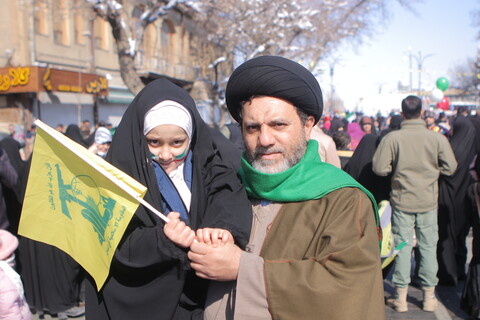 تصاویر/حضور طلاب و روحانیت در راهپیمایی روز 22 بهمن