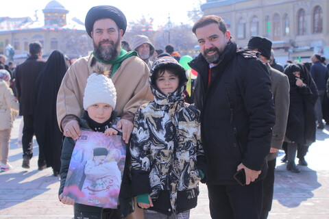 تصاویر/حضور طلاب و روحانیت در راهپیمایی روز 22 بهمن