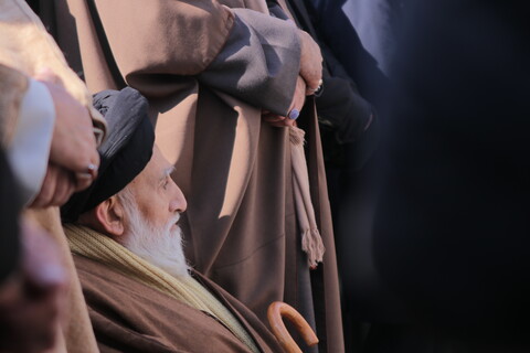 تصاویر/حضور طلاب و روحانیت در راهپیمایی روز 22 بهمن