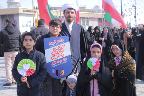 تصاویر/حضور طلاب و روحانیت در راهپیمایی روز 22 بهمن