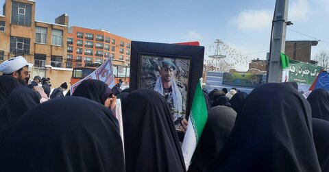 تصاویر/برگزاری مراسم پرشور راهپیمایی ۲۲ بهمن در اراک