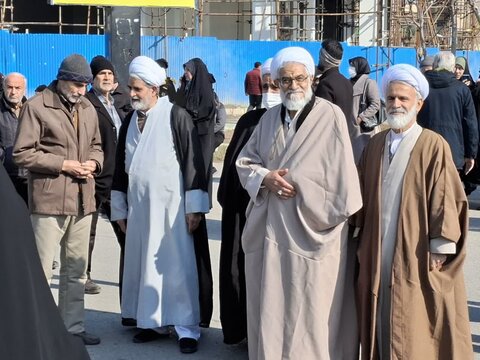 تصاویر/حضور پرشور مردم انقلابی کاشان در راهپیمایی 22 بهمن