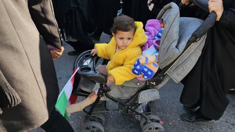 تصاویر/ راهپیمایی ۲۲ بهمن در گناوه