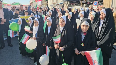 تصاویر/ راهپیمایی ۲۲ بهمن در گناوه