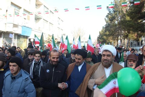 تصاویر / راهپیمایی یوم الله 22 بهمن در قزوین