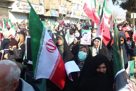 تصاویر / راهپیمایی یوم الله 22 بهمن در قزوین